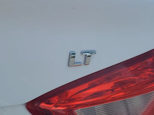 Certified 2017 Chevrolet Cruze LT w/ Convenience Package FWD image 10