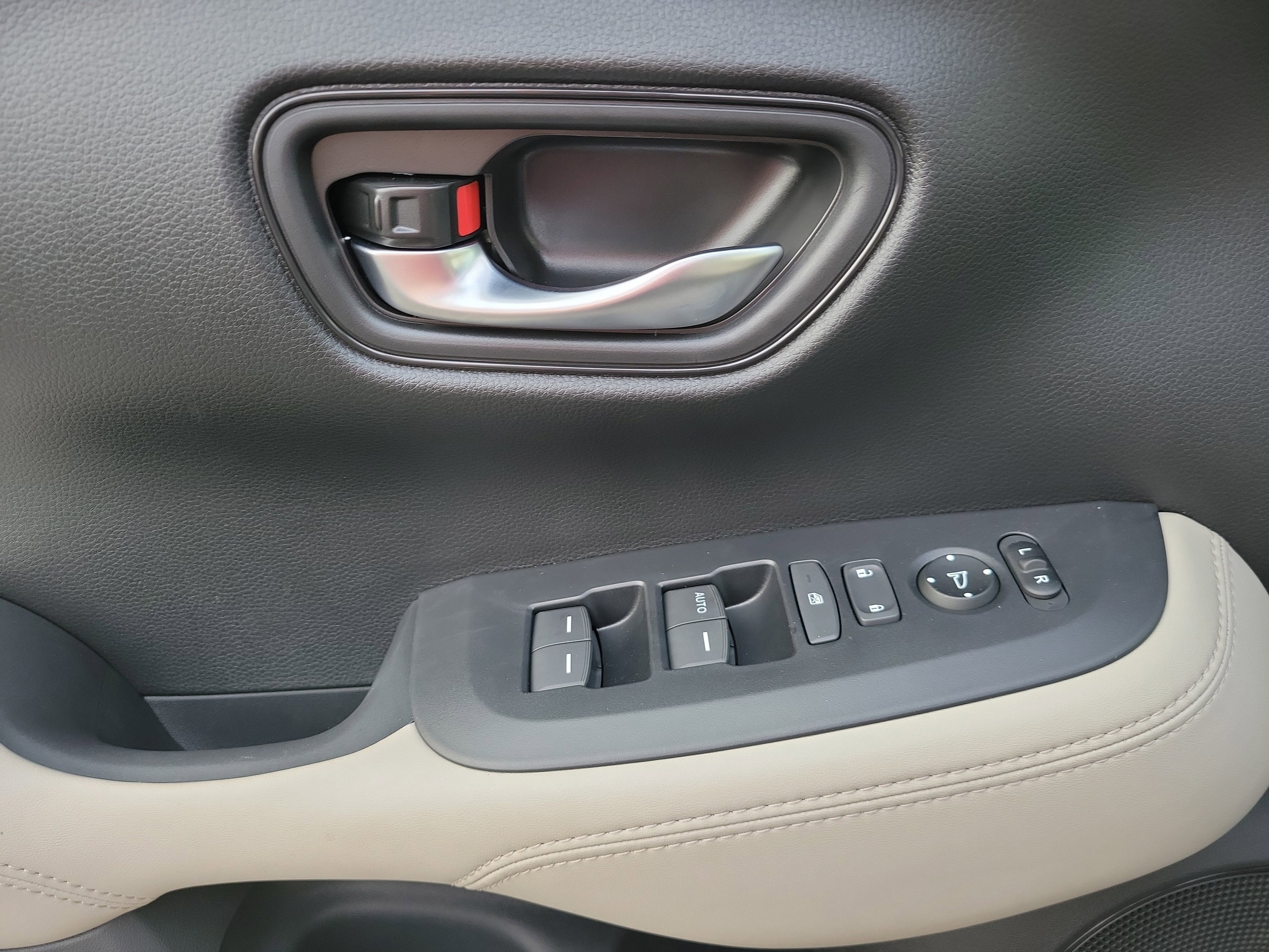 New 2026 Honda HR-V LX image 15