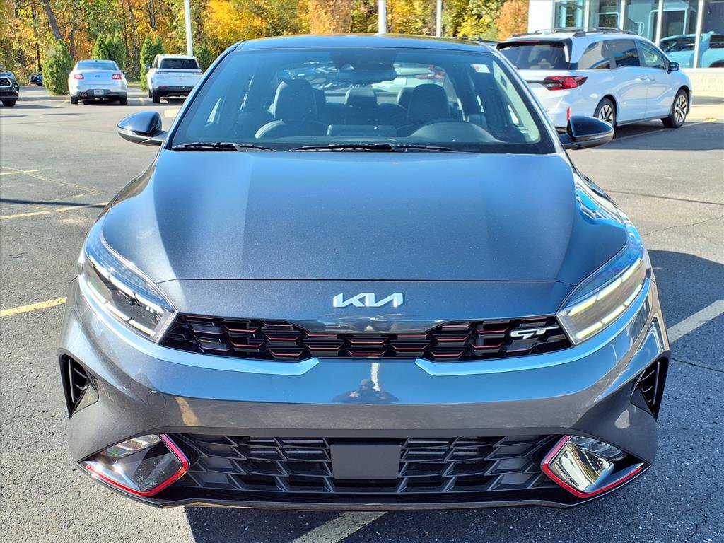 Used 2023 Kia Forte GT image 2