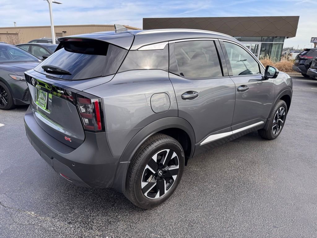 Used 2025 Nissan Kicks SR image 5