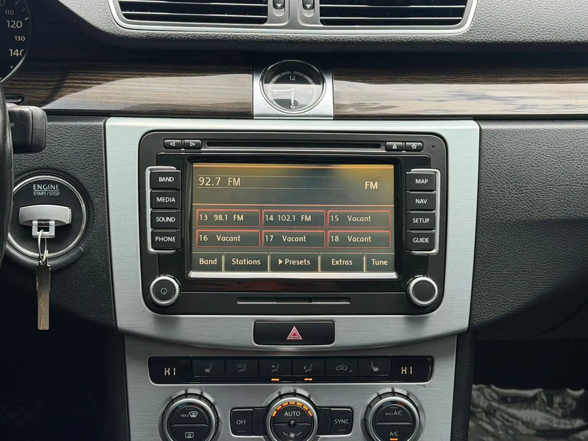 Used 2013 Volkswagen CC Executive AWD/4WD image 16