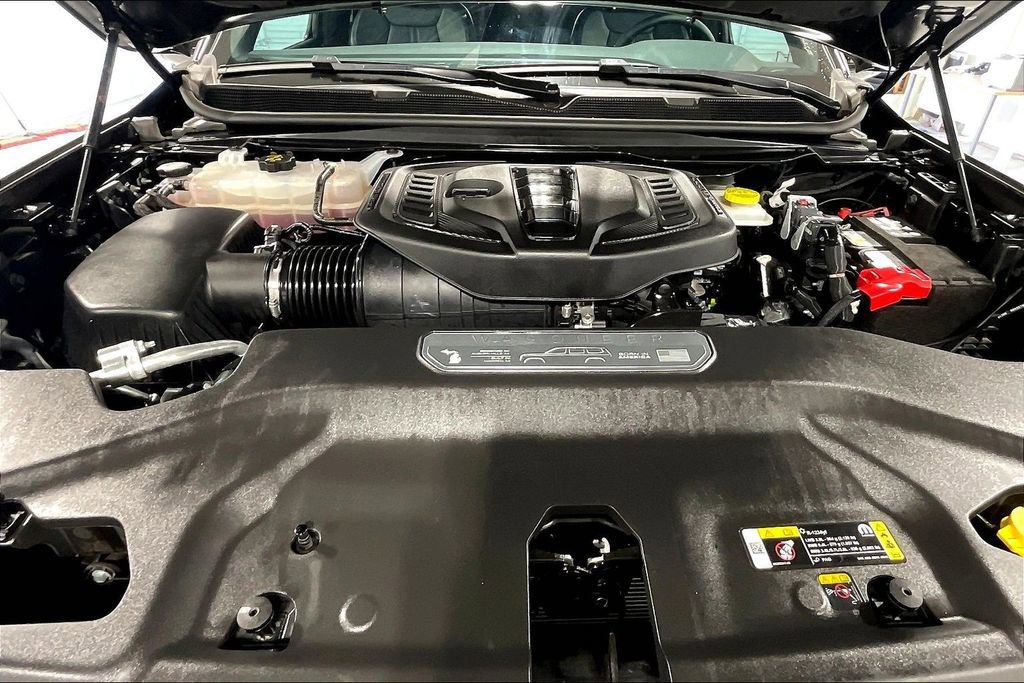 New 2025 Jeep Wagoneer L Series II w/ Premium Group I image 34