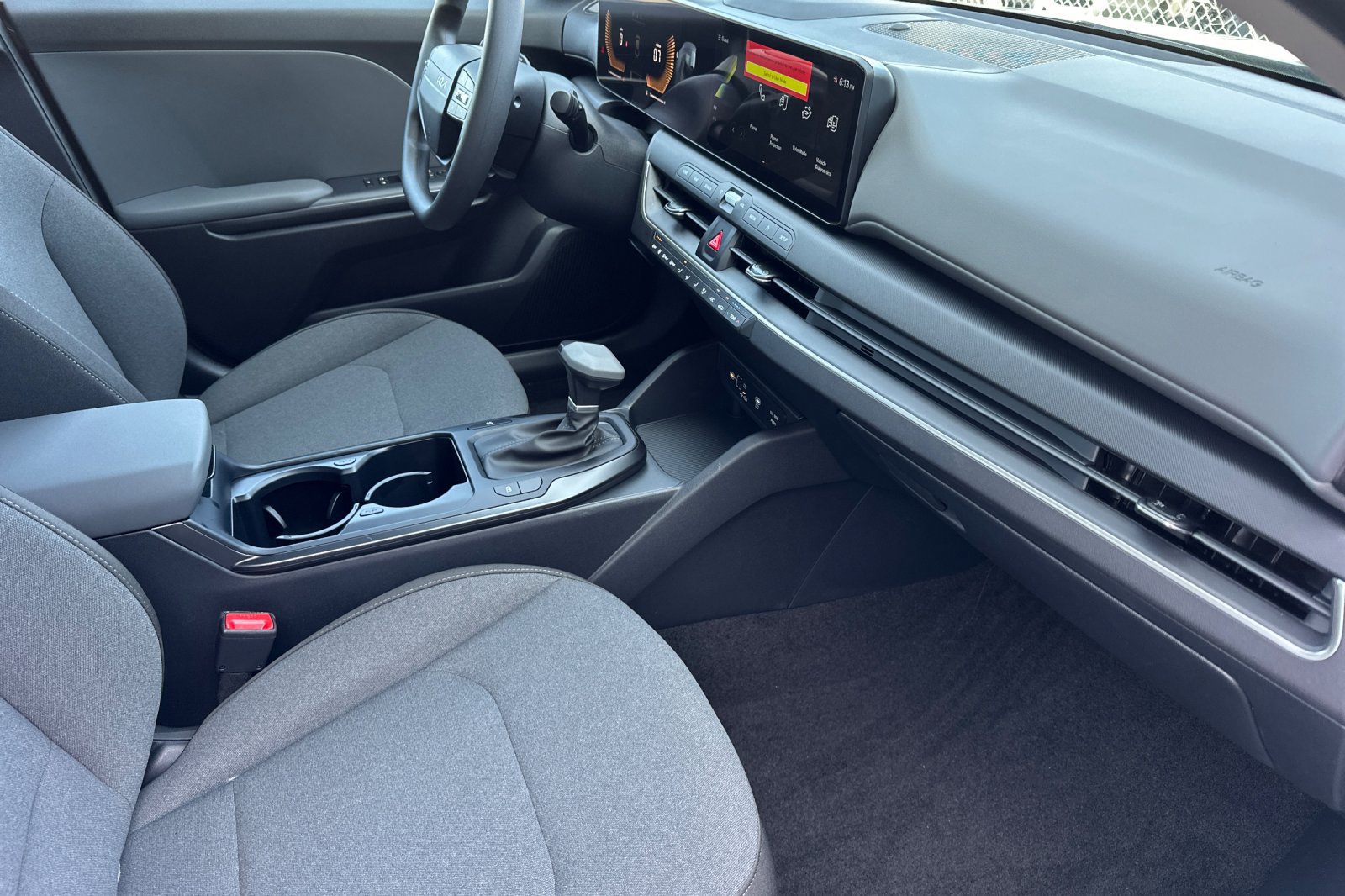 New 2026 Kia K4 FWD image 15