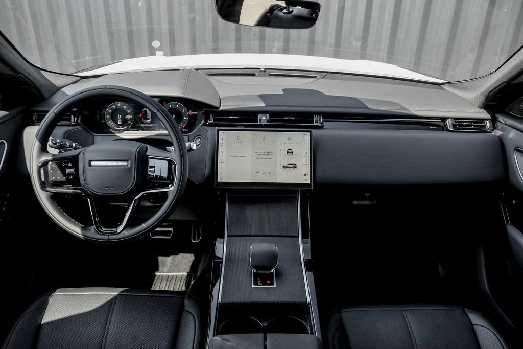 Certified 2026 Land Rover Range Rover Velar Dynamic SE AWD/4WD image 20