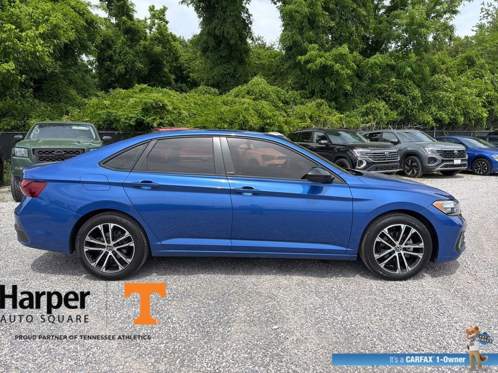 Used 2023 Volkswagen Jetta Sport FWD image 6