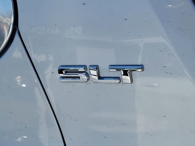 Used 2017 GMC Acadia SLT image 30