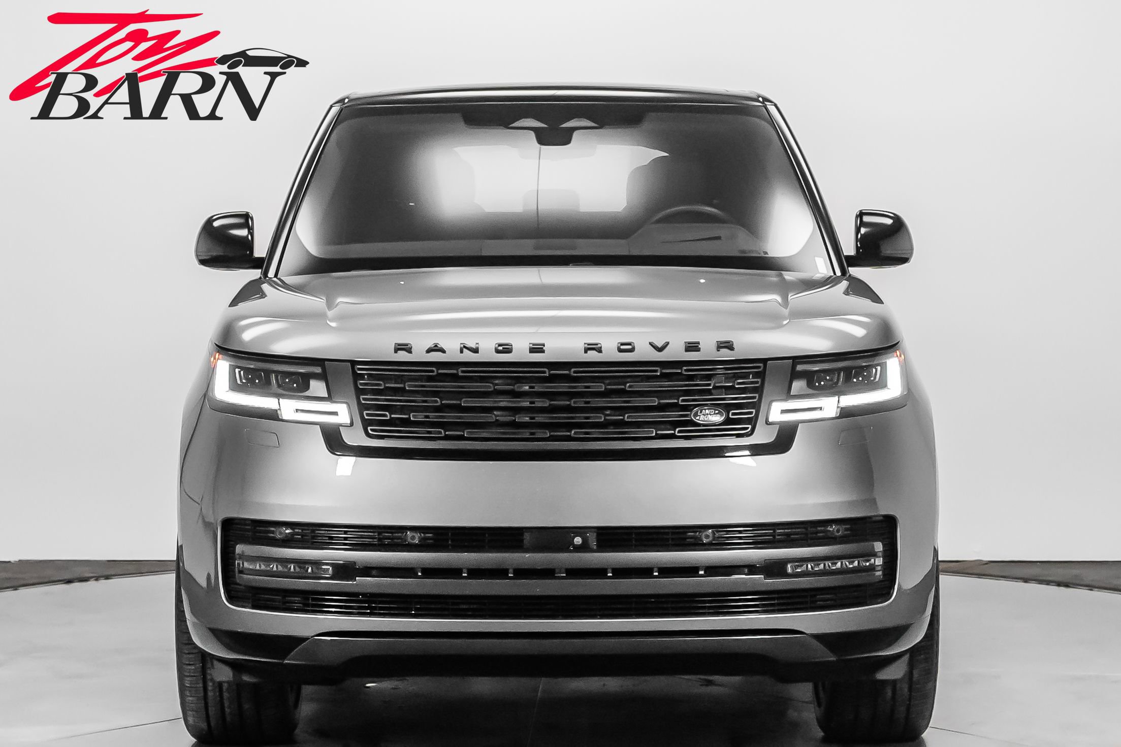 Used 2023 Land Rover Range Rover SE image 8