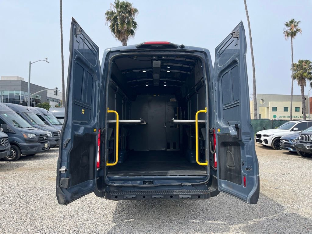 Used 2020 Ford Transit 250 148 High Roof Extended RWD image 9