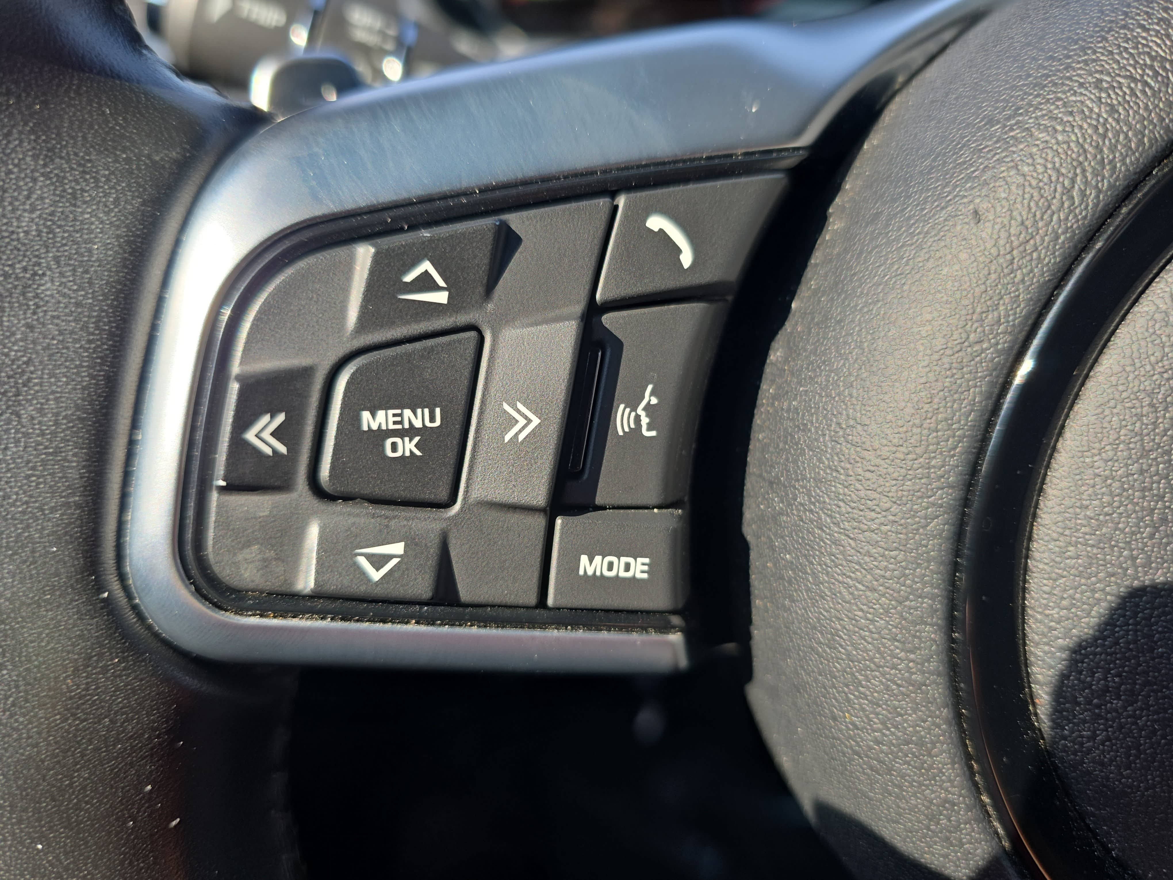 Used 2021 Jaguar F-TYPE R-Dynamic AWD/4WD image 14