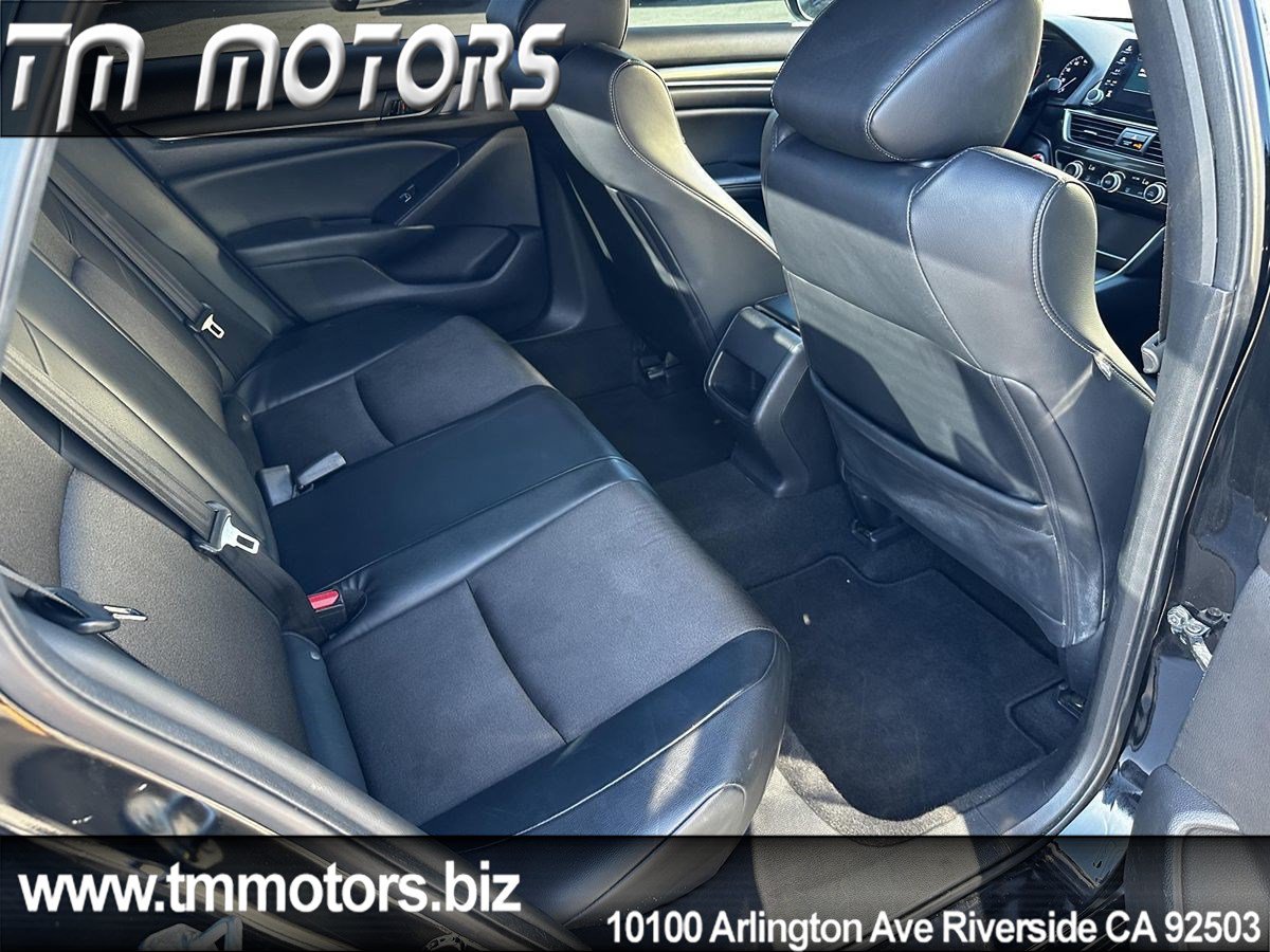 Used 2018 Honda Accord Sport image 9