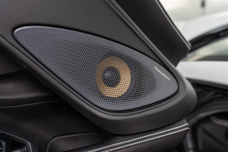 Used 2019 McLaren 570S Coupe RWD image 58