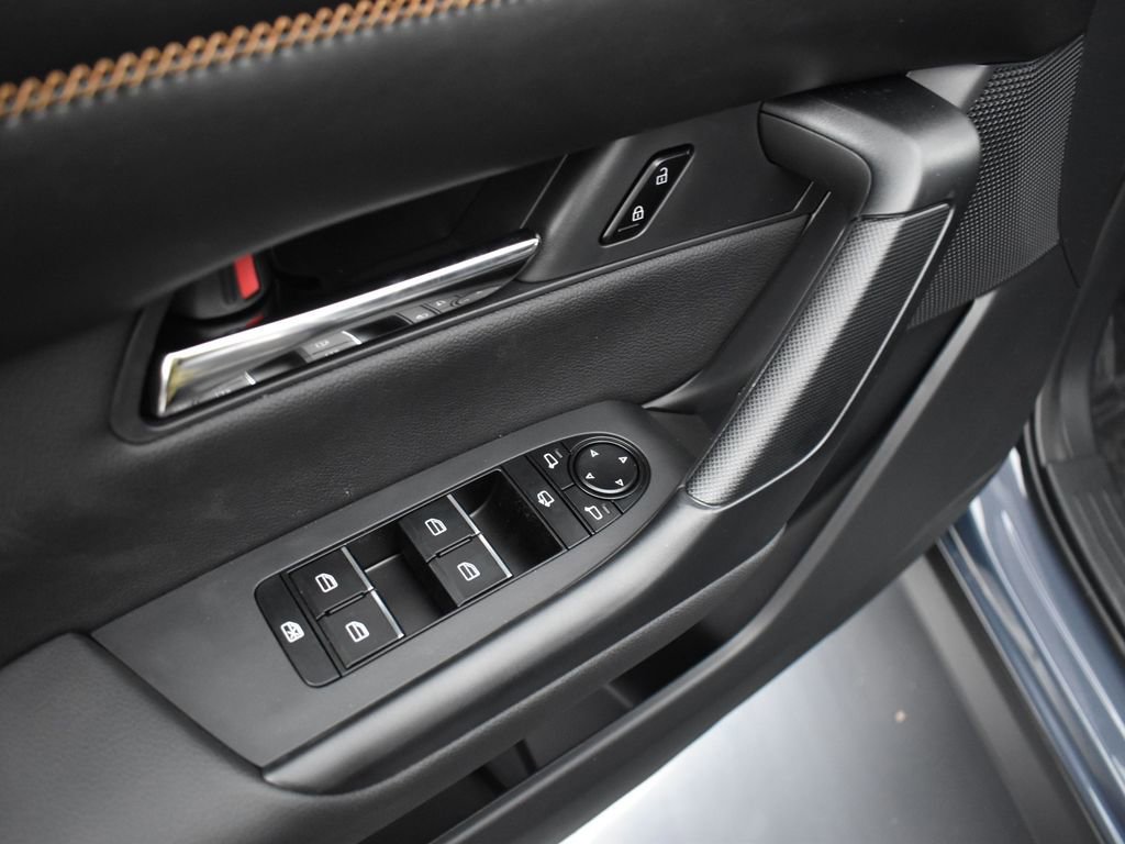 Certified 2025 MAZDA CX-50 2.5 Hybrid w/ Premium Plus Pkg image 10