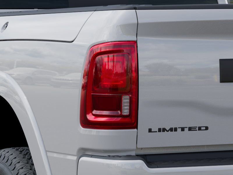 New 2026 RAM 2500 Limited AWD/4WD image 9