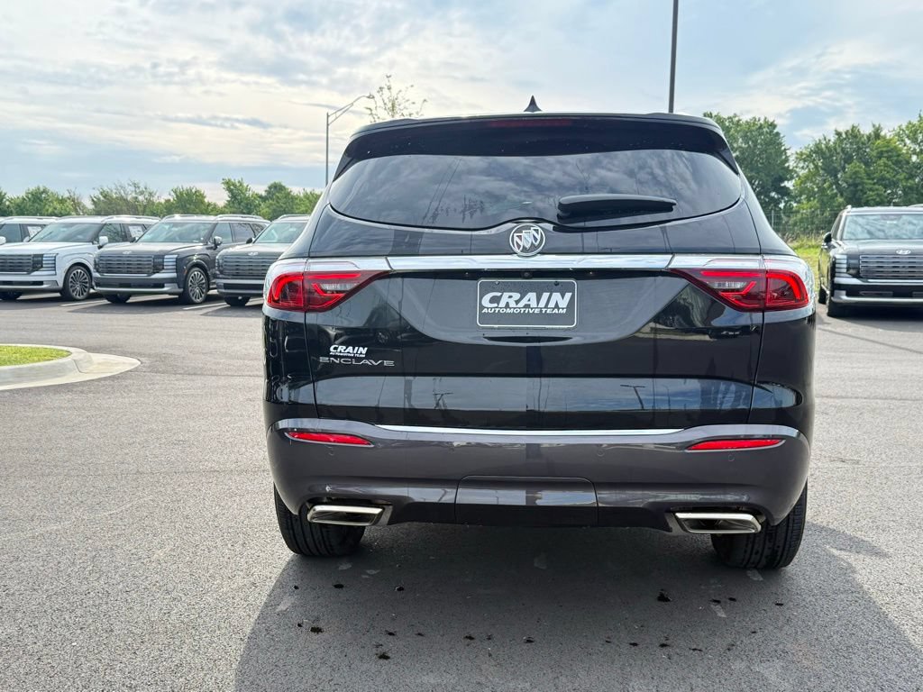 Used 2024 Buick Enclave Essence FWD image 6