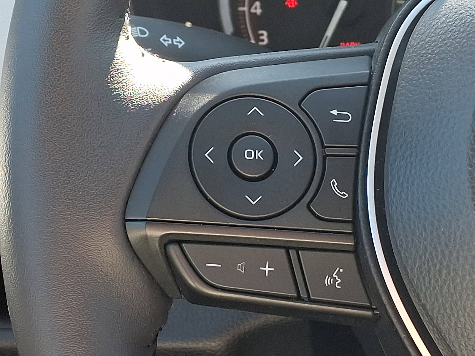 Certified 2025 Toyota RAV4 XLE w/ Convenience Package image 21