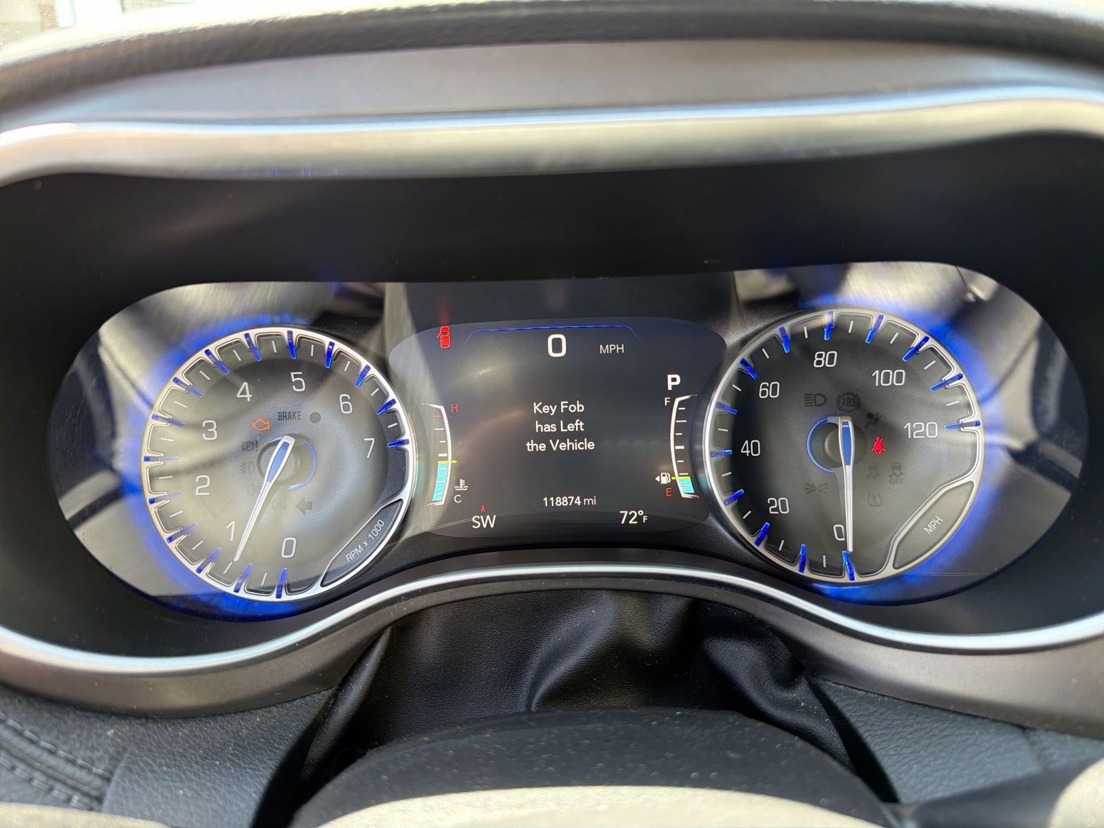 Used 2018 Chrysler Pacifica Limited FWD image 34