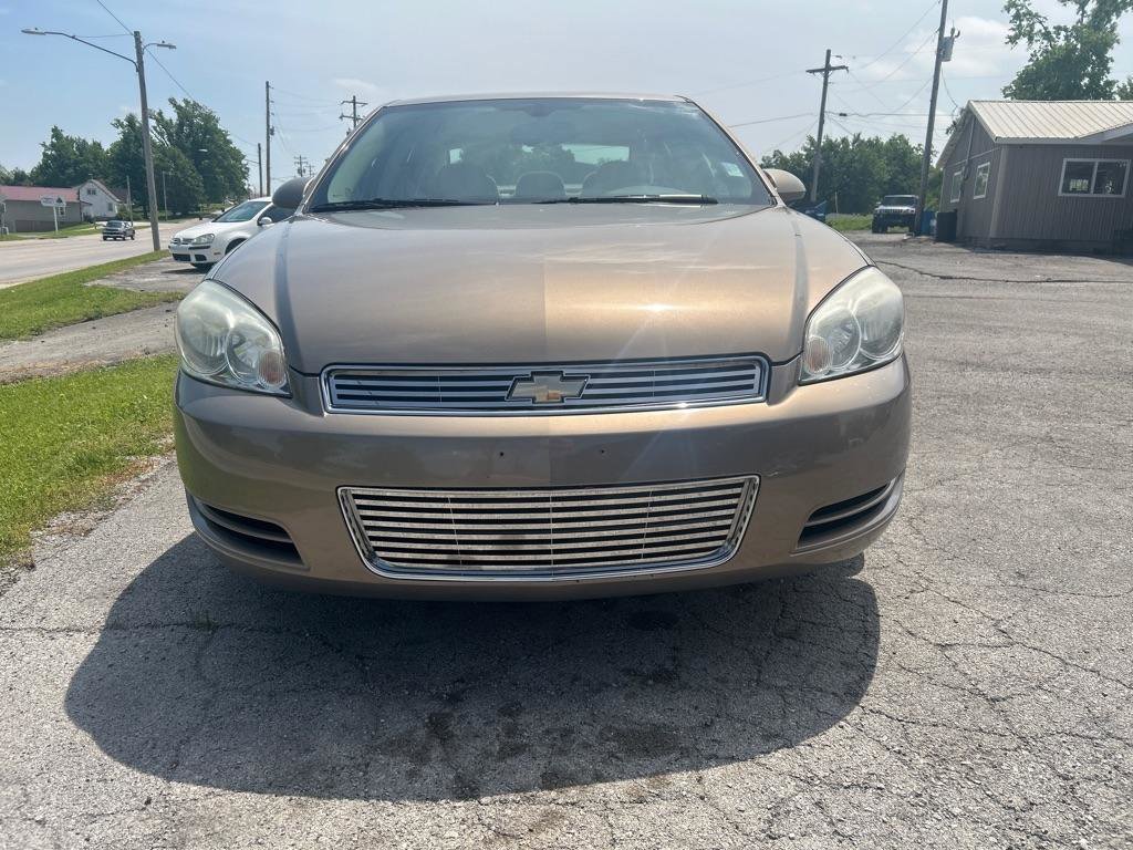 Used 2006 Chevrolet Impala LT w/ Preferred Equipment Group FWD image 2