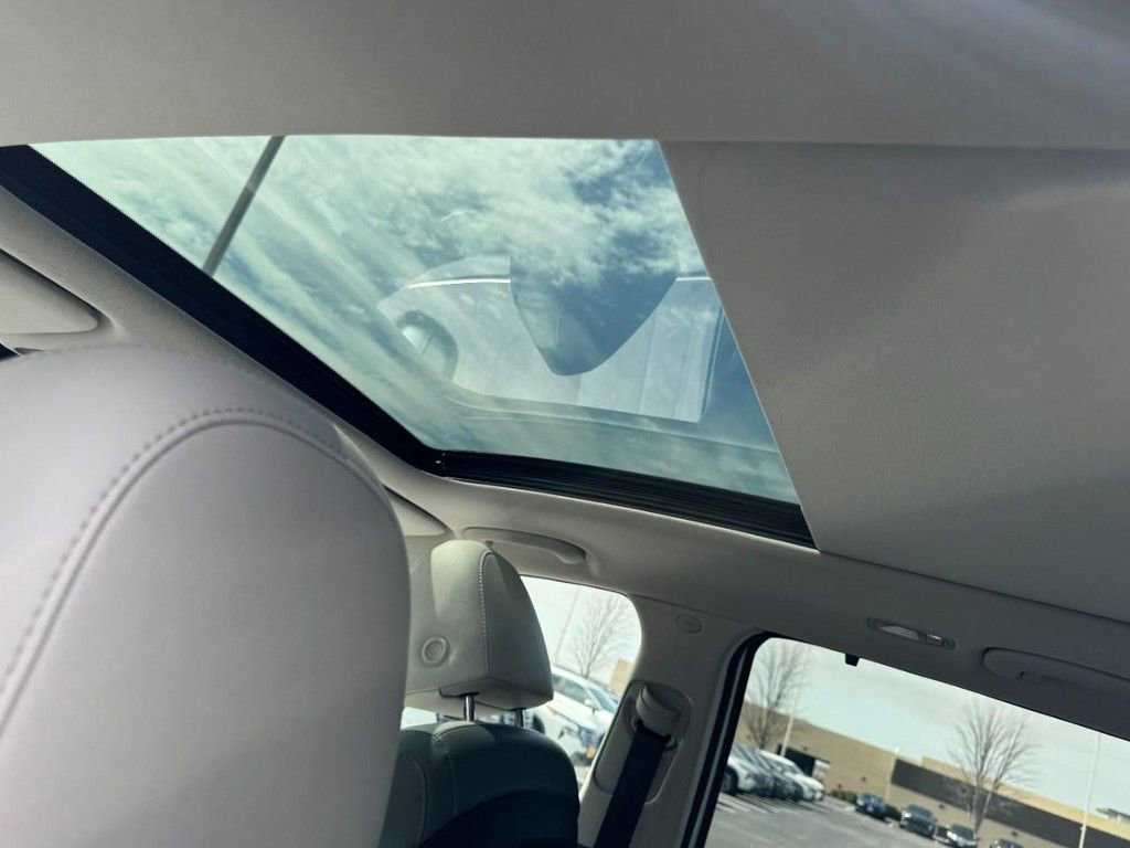 Used 2019 Kia Sorento SX w/ SX Touring Package image 11