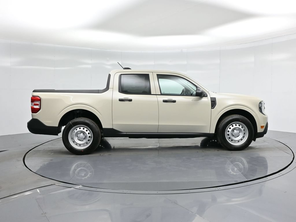 New 2025 Ford Maverick XL FWD image 21