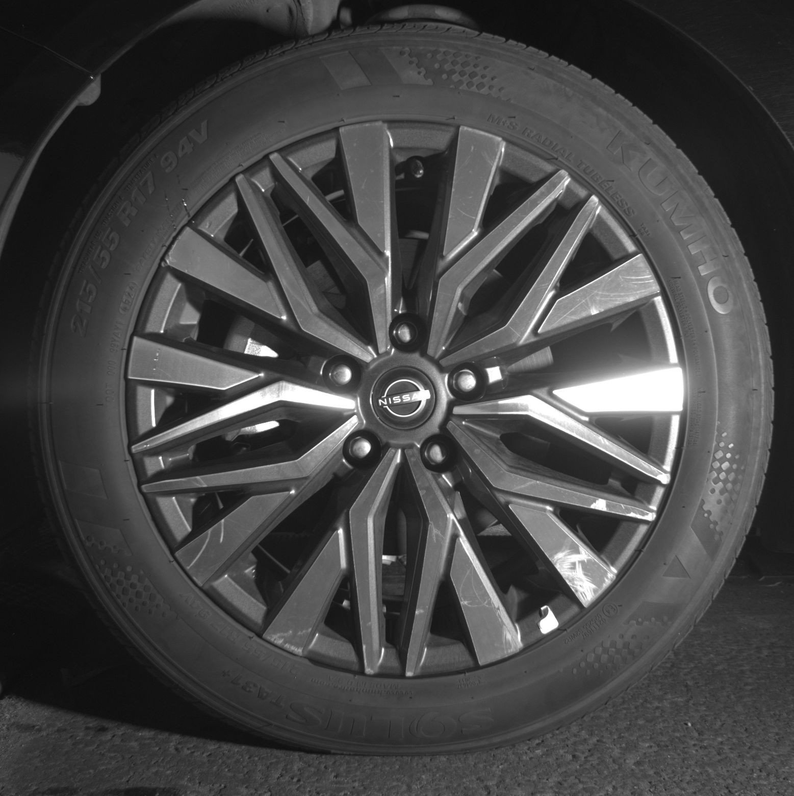 Used 2025 Nissan Altima 2.5 SV FWD image 12