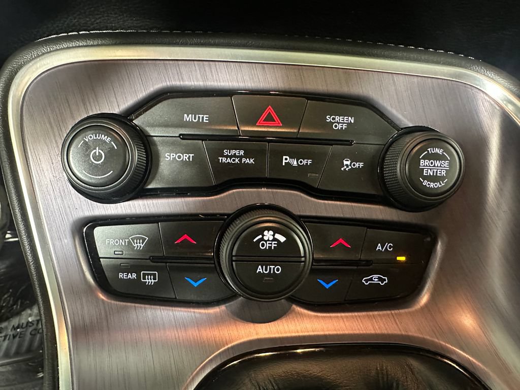 Used 2018 Dodge Challenger R/T Scat Pack w/ Technology Group RWD image 34