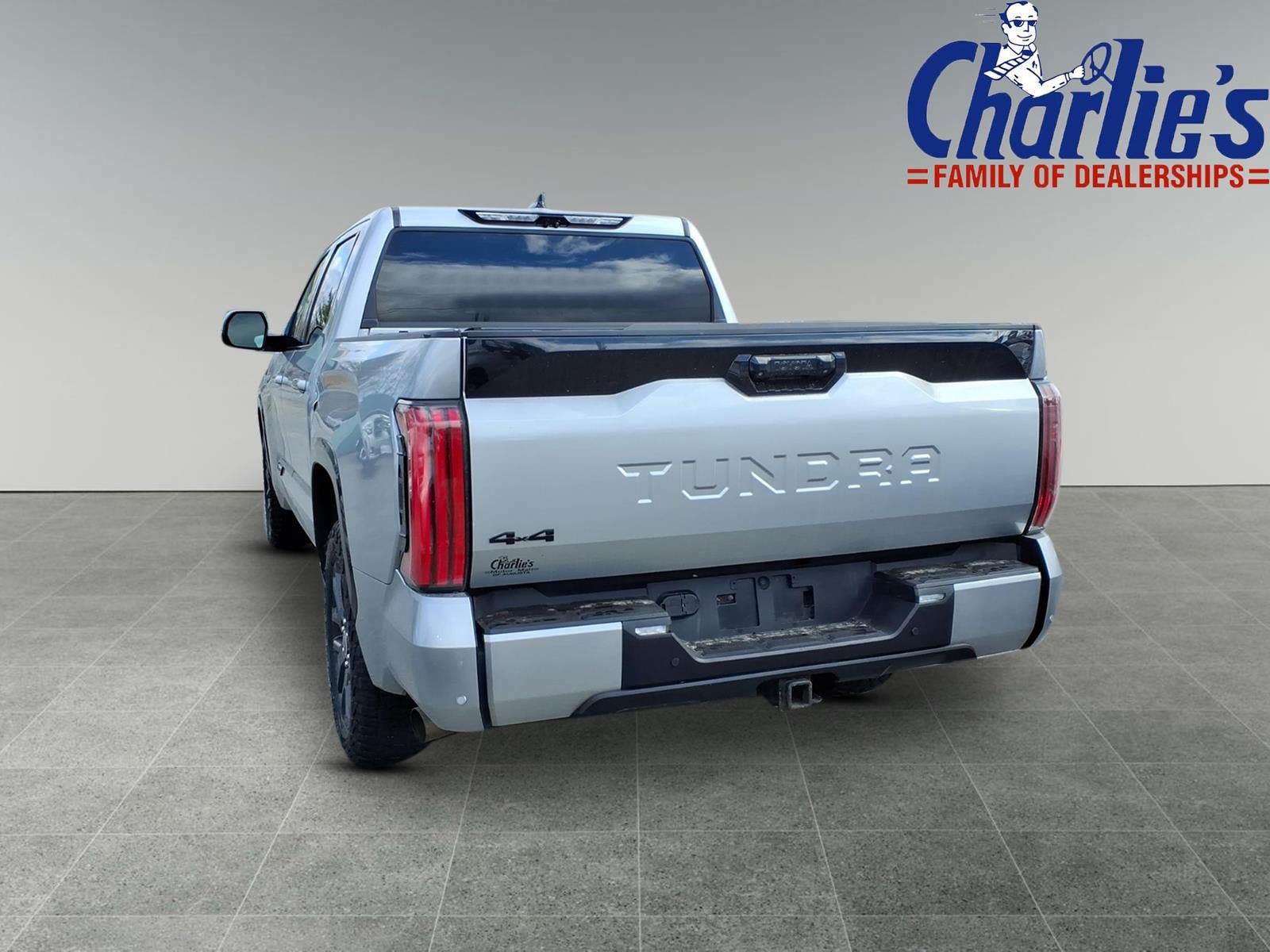 Used 2022 Toyota Tundra Platinum AWD/4WD image 5