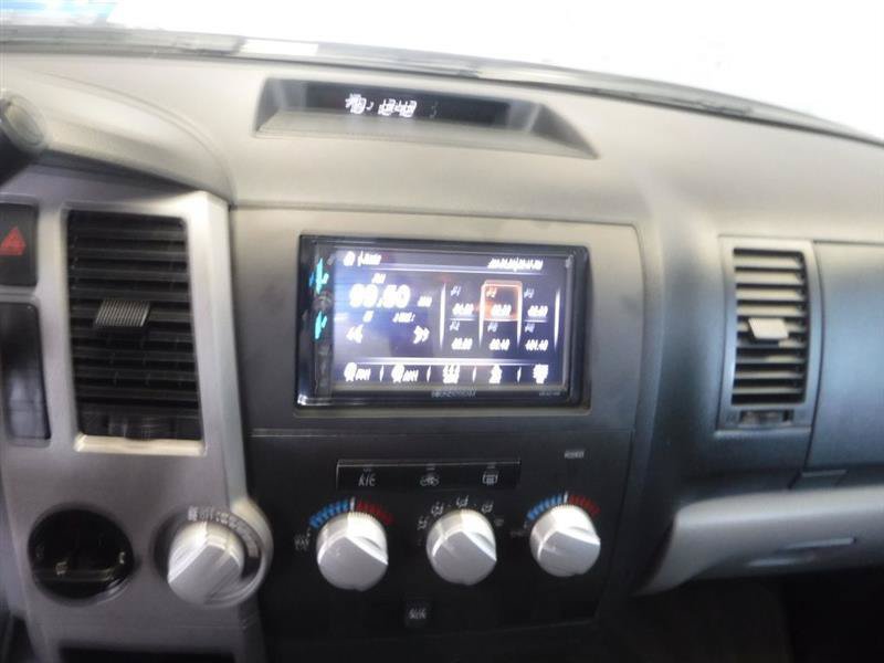 Used 2011 Toyota Tundra 2WD CrewMax w/ Tow Pkg image 39