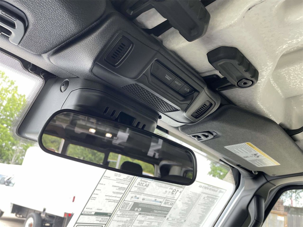 New 2025 Jeep Gladiator Sport w/ Premium Package image 24