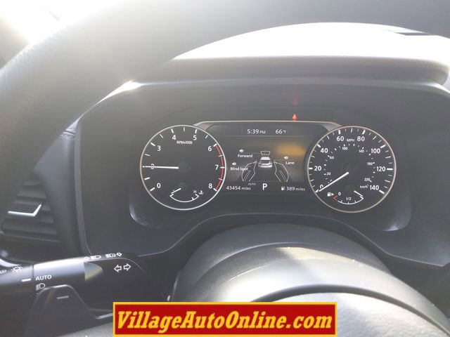Used 2023 Nissan Rogue S AWD/4WD image 36