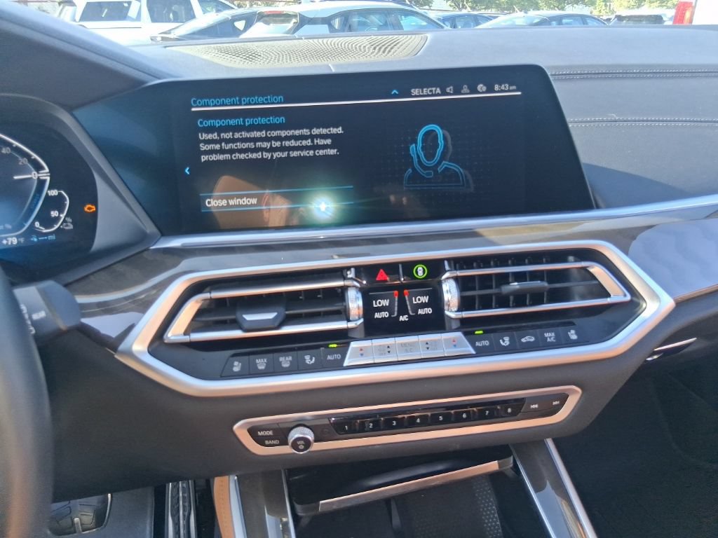 Used 2022 BMW X5 xDrive45e w/ M Sport Package AWD/4WD image 13