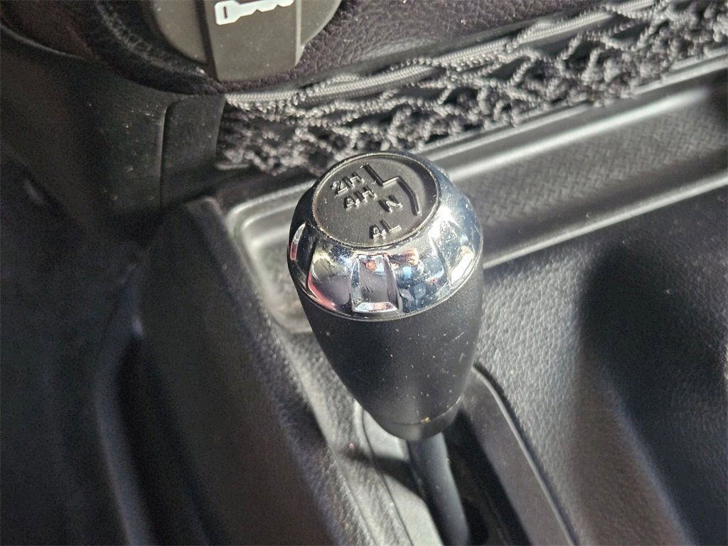 Used 2016 Jeep Wrangler Unlimited Sport image 28