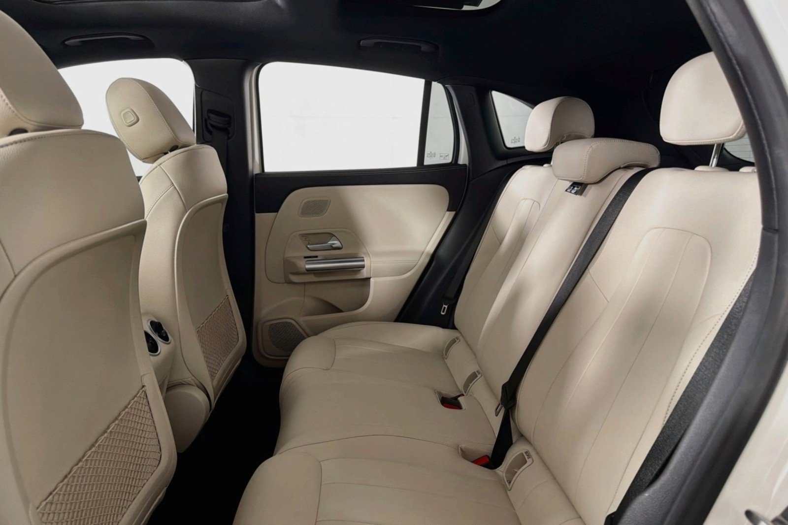 Used 2026 Mercedes-Benz GLA 250 image 8