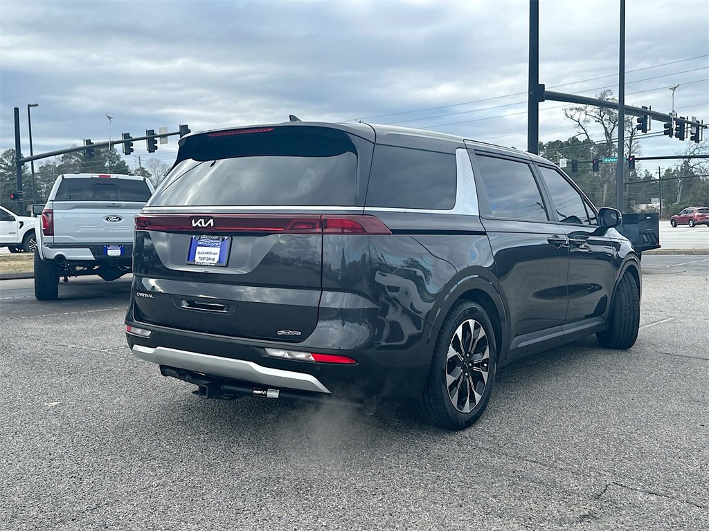 Used 2024 Kia Carnival EX image 7