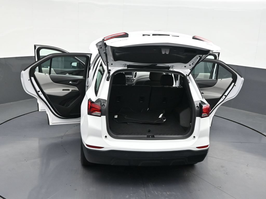 Used 2023 Chevrolet Equinox LS w/ Driver Confidence II Package AWD/4WD image 35