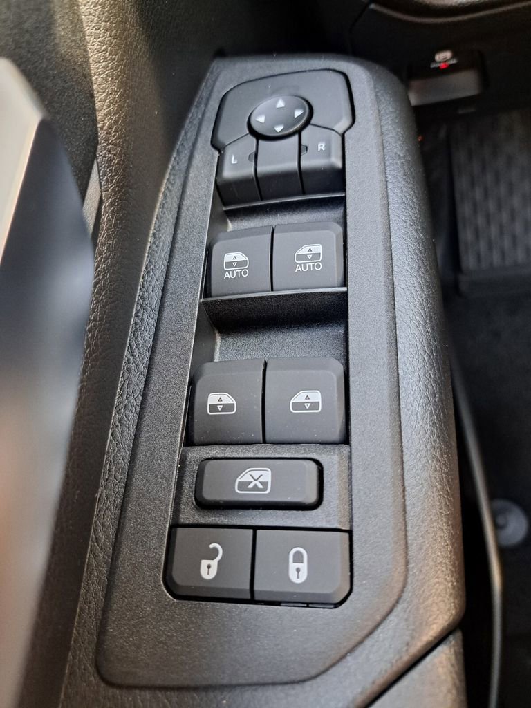 New 2025 RAM 1500 Tradesman image 18