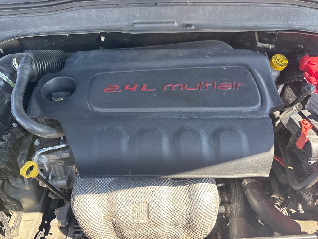 Used 2018 Jeep Renegade Limited w/ UConnect 8.4 Nav Group AWD/4WD image 29