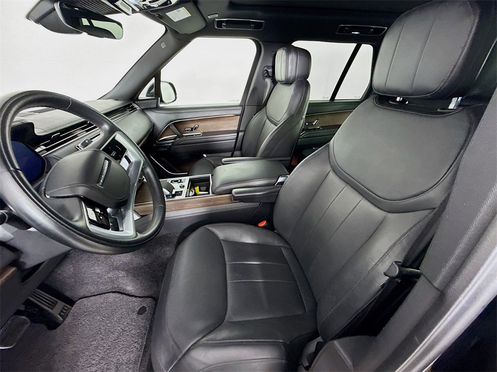 Used 2023 Land Rover Range Rover SE image 5
