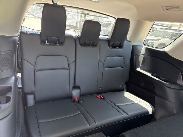 Certified 2025 Nissan Pathfinder Platinum w/ Cargo Package FWD image 29