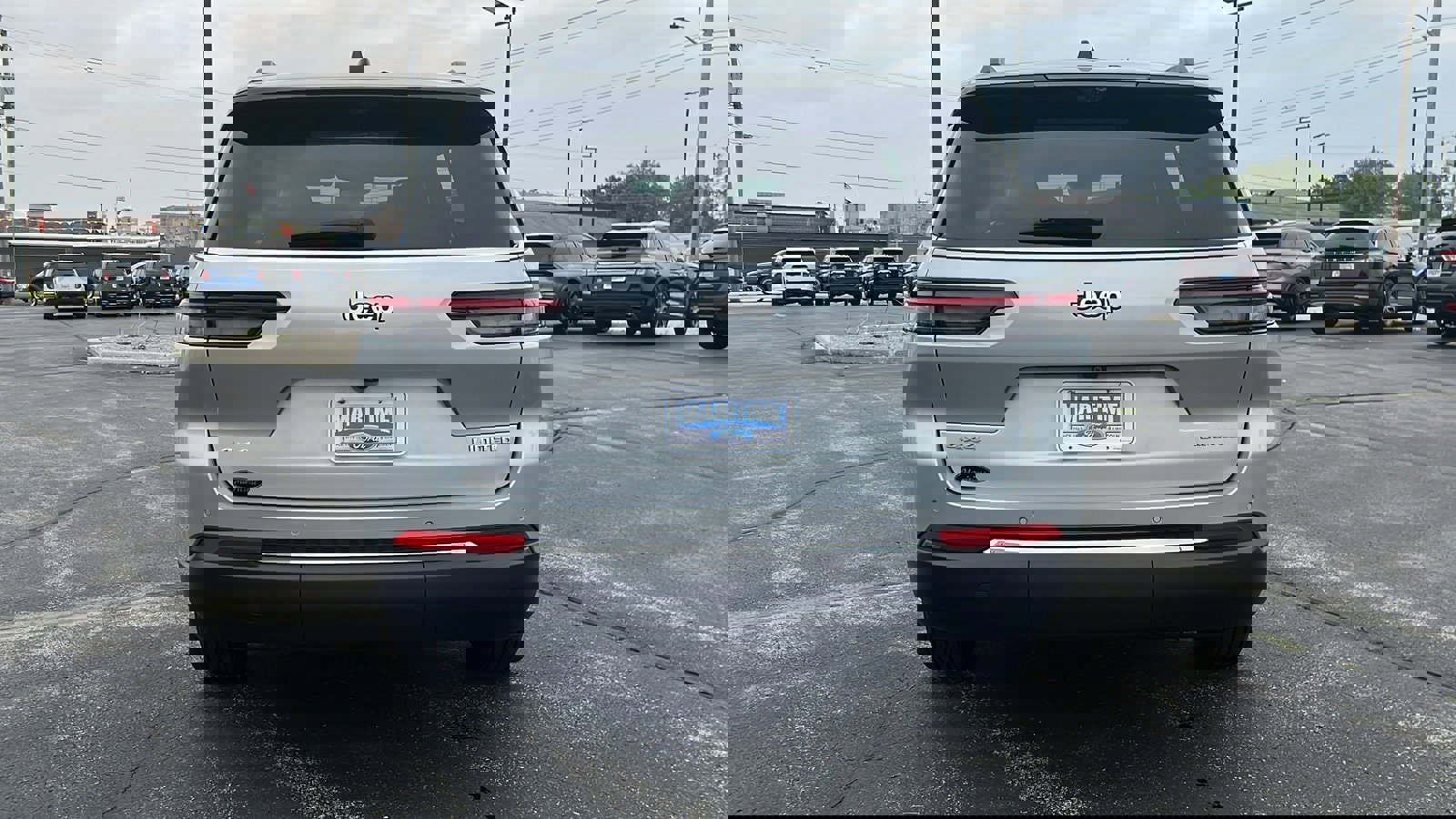 Used 2024 Jeep Grand Cherokee L Limited w/ Luxury Tech Group II image 6