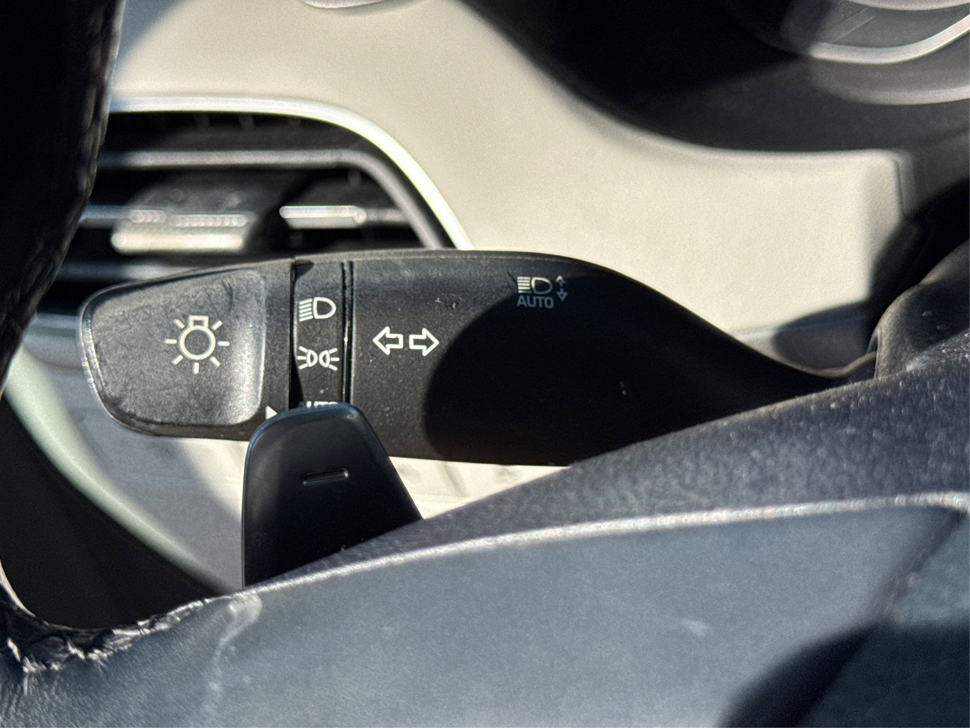 Used 2021 Hyundai Palisade SEL w/ Premium Package image 34