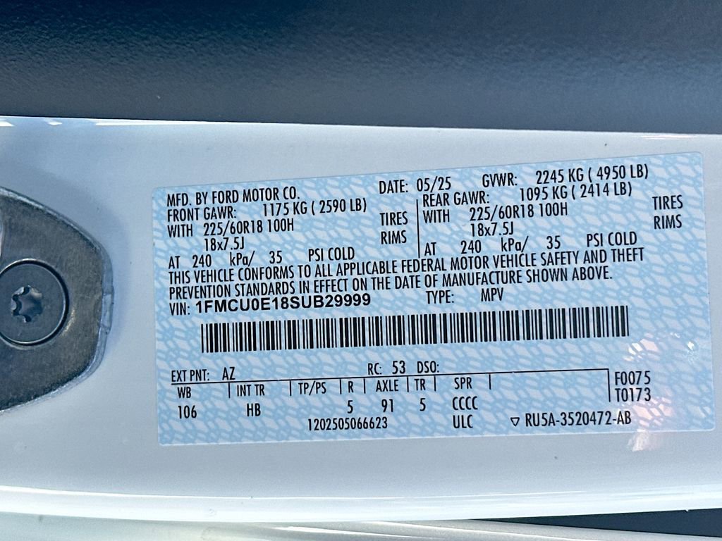 New 2025 Ford Escape SE w/ Class II Trailer Tow Package image 27