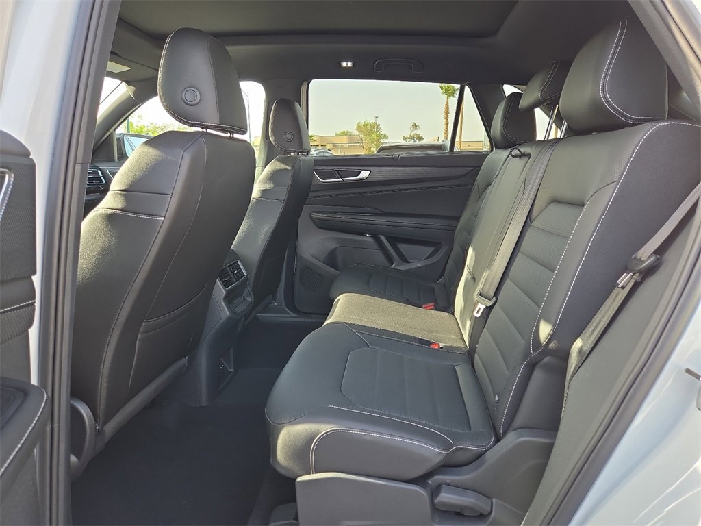 New 2025 Volkswagen Atlas Cross Sport SEL R-Line image 16