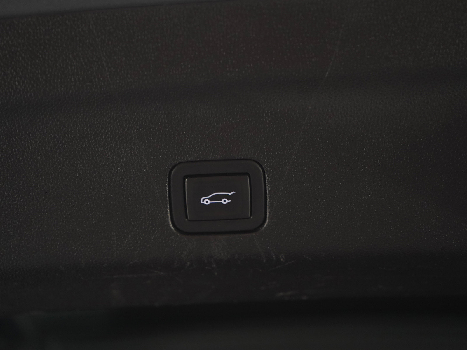 Used 2023 GMC Yukon AT4 w/ AT4 Premium Package AWD/4WD image 18