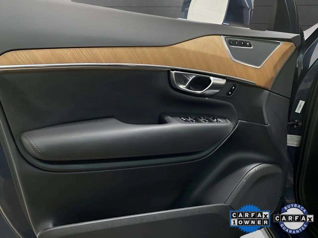 Used 2025 Volvo XC90 B6 Plus image 35