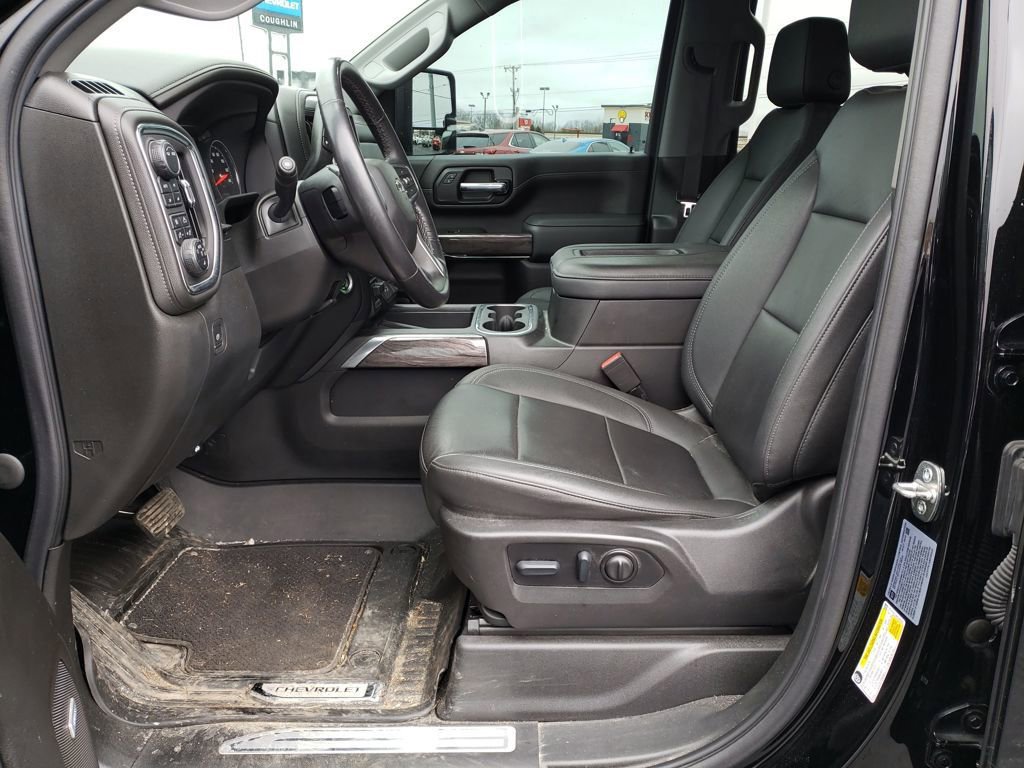Used 2022 Chevrolet Silverado 2500 LTZ w/ LTZ Plus Package image 10