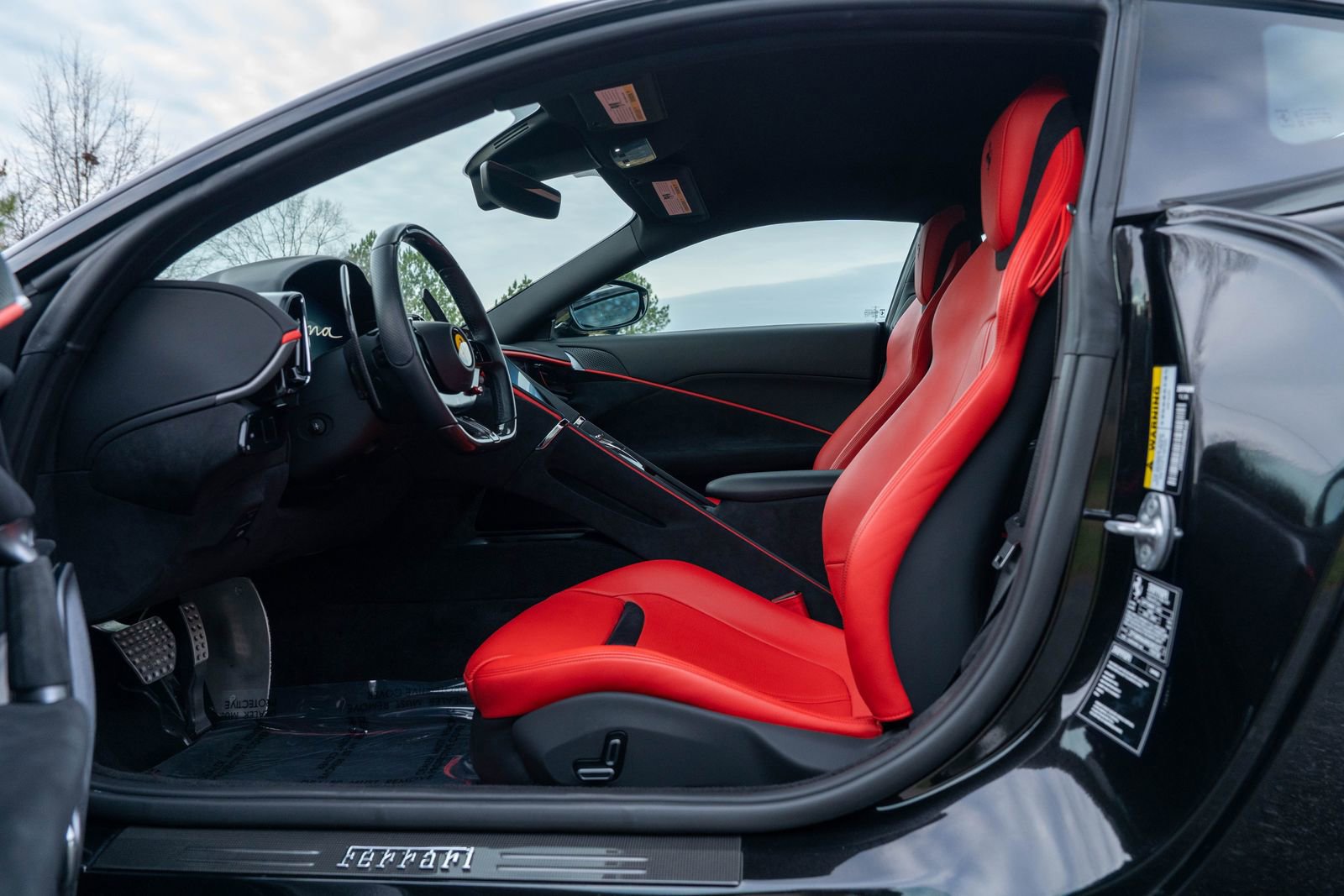 Certified 2022 Ferrari Roma image 30