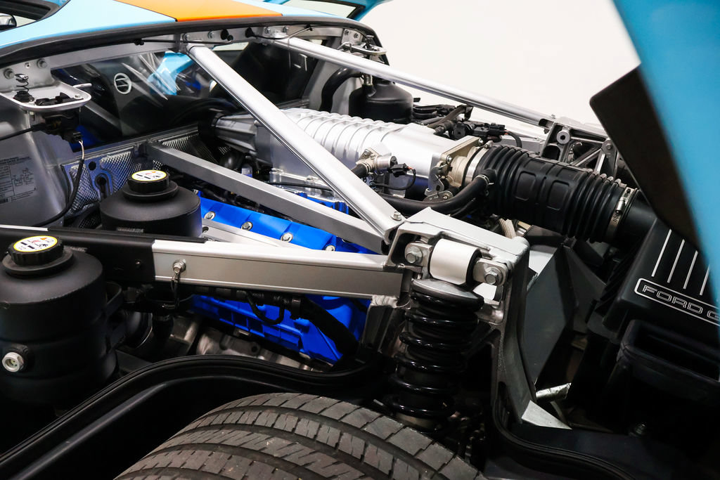 Used 2006 Ford GT RWD image 47
