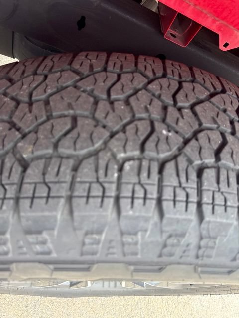 Used 2024 Chevrolet Silverado 1500 LT w/ Z71 Off-Road Package AWD/4WD image 10