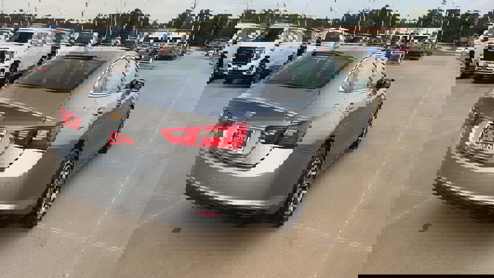 Used 2024 Chevrolet Malibu LT image 8