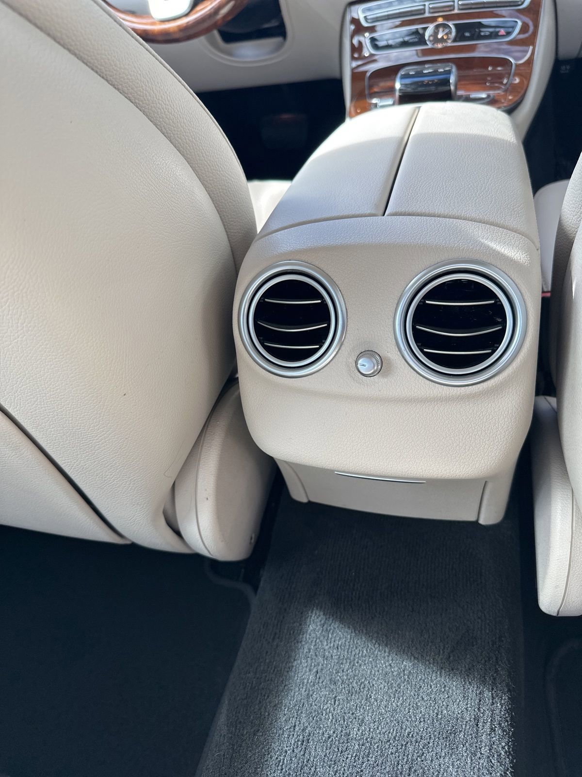 Used 2020 Mercedes-Benz E 350 Sedan image 9